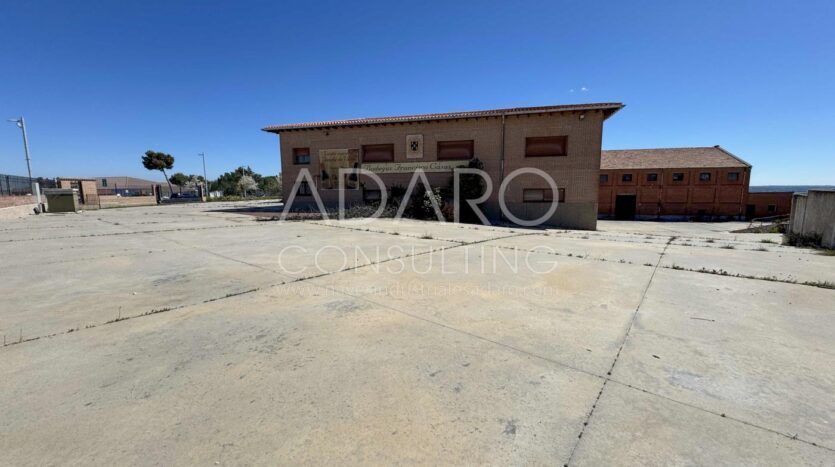 Nave en Venta en Navalcarnero de 1.785 m²