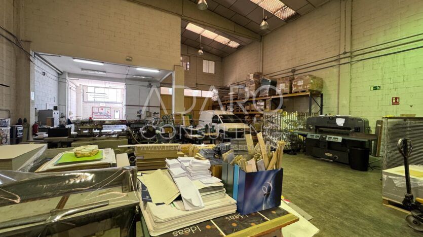 Nave Industrial en Venta en Coslada de 422 m²