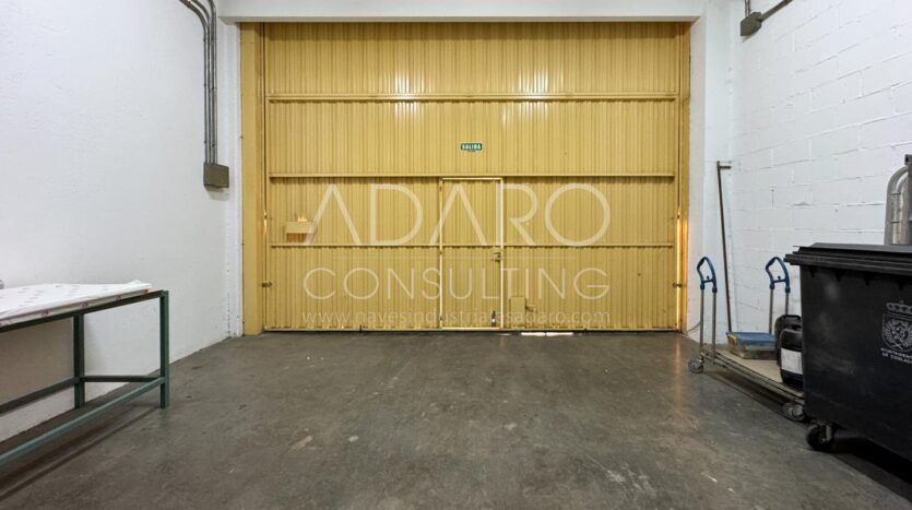 Nave Industrial en Venta en Coslada de 422 m²