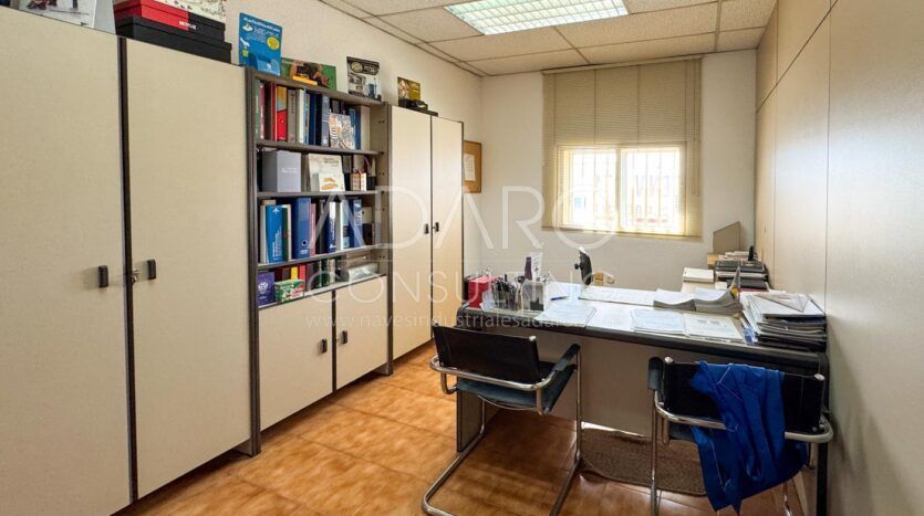 Nave Industrial en Venta en Coslada de 422 m²
