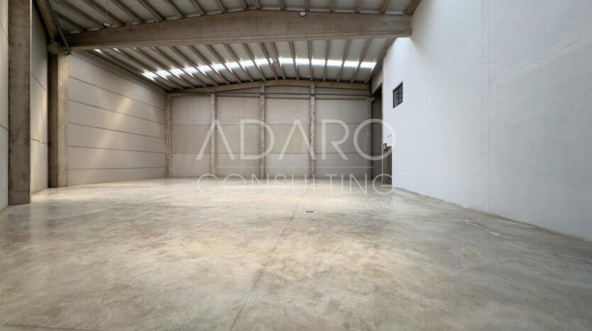 Nave Industrial en Alquiler en Prado del Espino de 1.613 m²