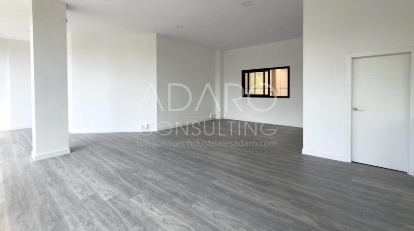 Nave Industrial en Alquiler en Prado del Espino de 1.613 m²