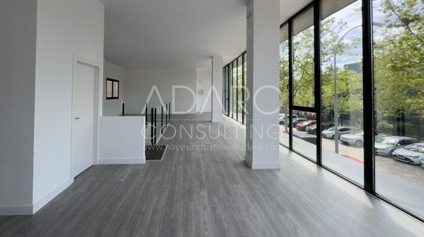 Nave Industrial en Alquiler en Prado del Espino de 1.613 m²