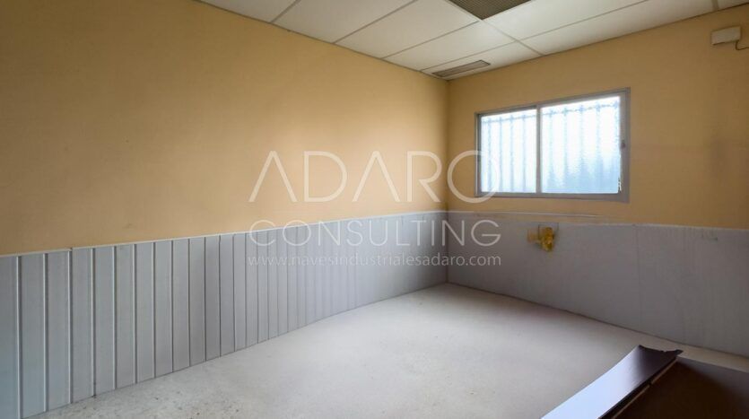 Nave Industrial en Alquiler en Móstoles de 633 m²