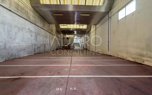 Nave Industrial en Venta en Móstoles de 633 m²