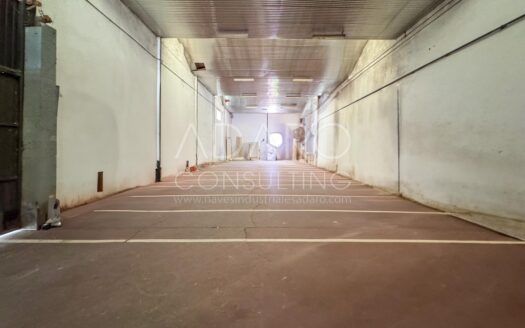 Nave Industrial en Venta en Móstoles de 633 m²