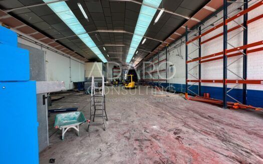 Nave Industrial en Alquiler en San Fernando de Henares de 1.053 m²