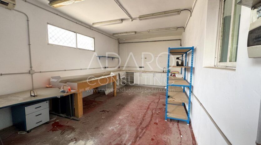 Nave Industrial en Alquiler en San Fernando de Henares de 1.053 m²