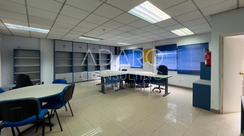 Nave Industrial en Alquiler en San Fernando de Henares de 1.053 m²