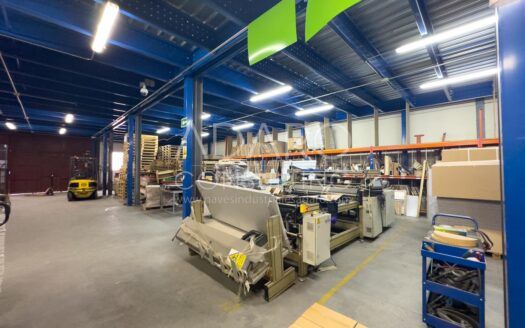 Nave Industrial en Alquiler en Prado del Espino de 2.184 m²