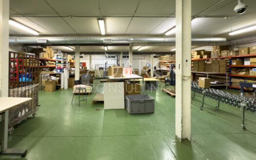 Nave Industrial en Alquiler en Prado del Espino de 2.184 m²