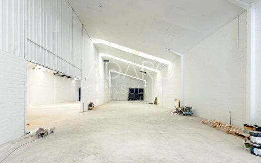 Nave Industrial en alquiler en Torres de la Alameda de 1.116 m²