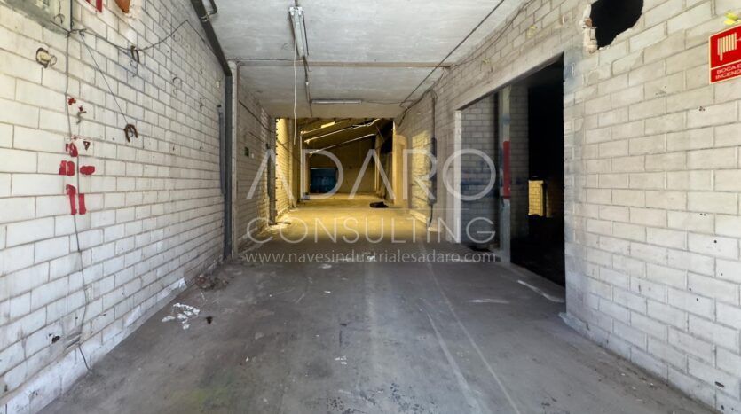 Nave Industrial en Alquiler en Torres de la Alameda de 1.116 m²