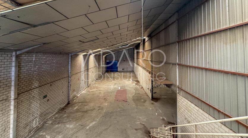 Nave Industrial en Alquiler en Torres de la Alameda de 1.116 m²
