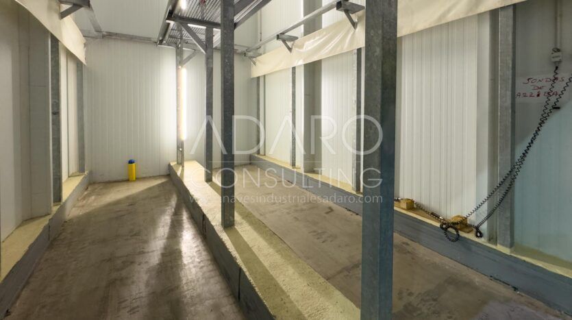 Nave Industrial Frigorífica en Venta en Alcorcón de 1.188 m²