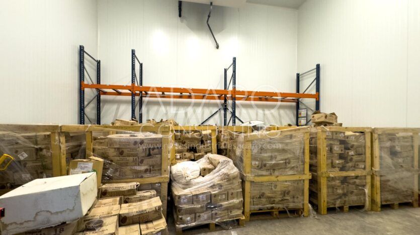 Nave Industrial Frigorífica en Venta en Alcorcón de 1.188 m²