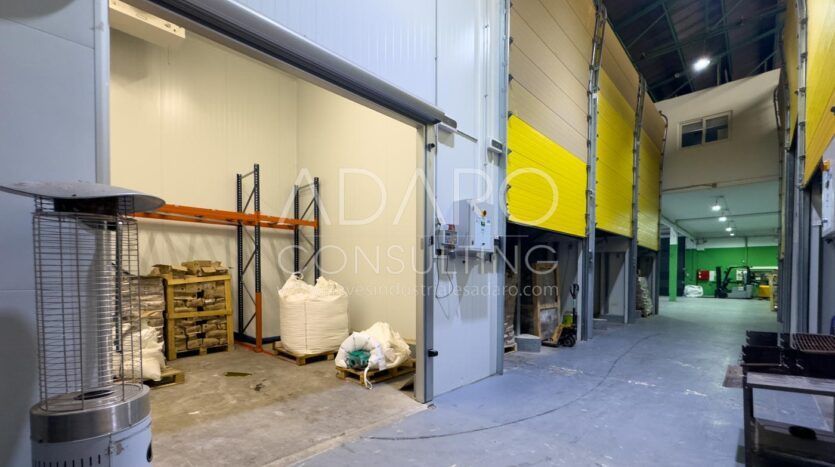Nave Industrial Frigorífica en Venta en Alcorcón de 1.188 m²