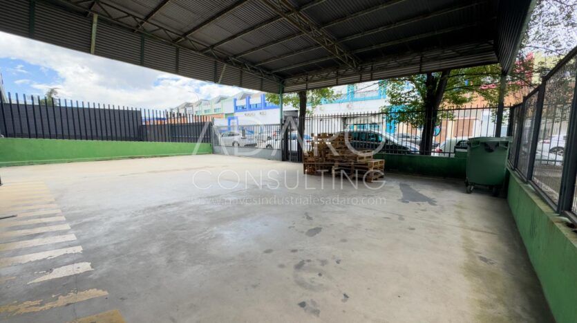 Nave Industrial Frigorífica en Venta en Alcorcón de 1.188 m²