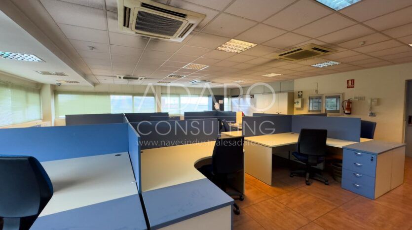 Nave industrial en Getafe de de 902 m²
