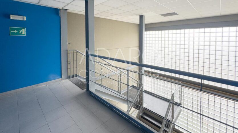 Nave industrial en Getafe de de 902 m²
