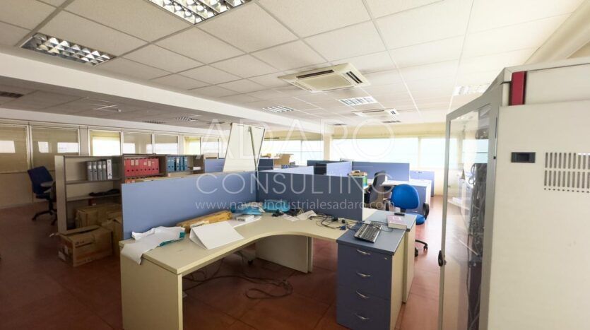Nave industrial en Getafe de de 902 m²