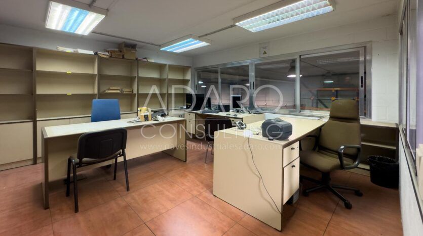 Nave industrial en Getafe de de 902 m²