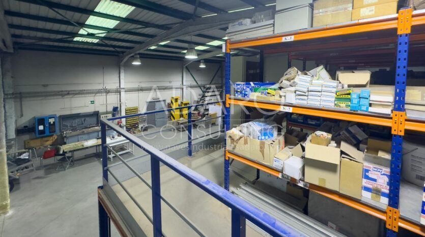 Nave industrial en Getafe de de 902 m²