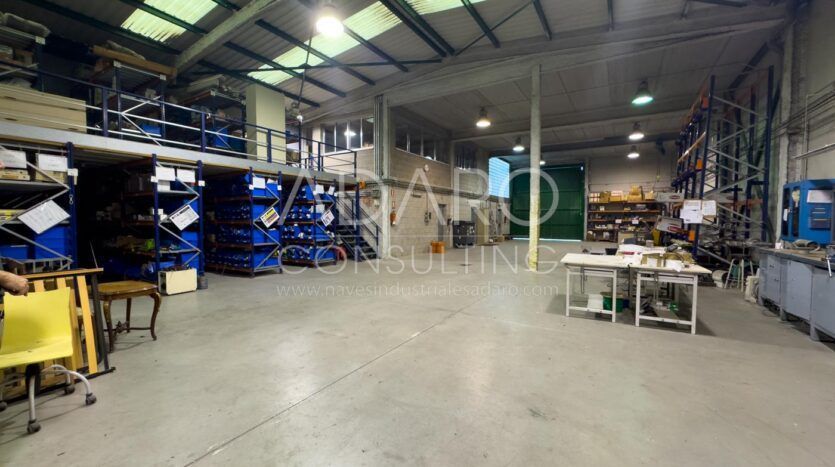 Nave industrial en Getafe de de 902 m²