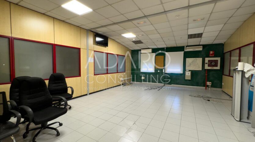 Alquiler de Nave Industrial en Fuenlabrada de 737 m2