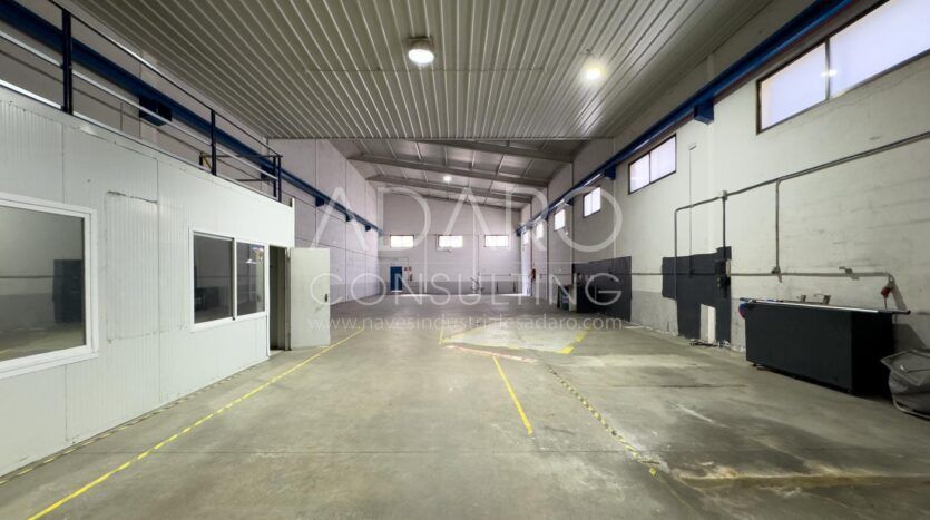 Alquiler de Nave Industrial en Fuenlabrada de 737 m2