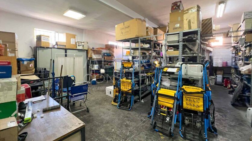 Nave industrial en venta en Leganés de 2.030 m²