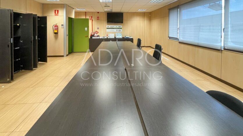 Nave Industrial en Alquiler en Leganés de 652 m²