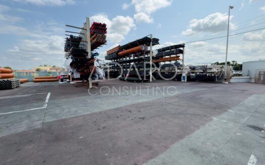 Nave Industrial en Alquiler en Leganés de 1.427 m²