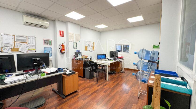 Nave Industrial en Alquiler en Leganés de 1.427 m²