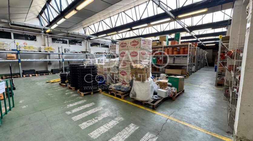 Nave Industrial en Alquiler en Leganés de 1.427 m²