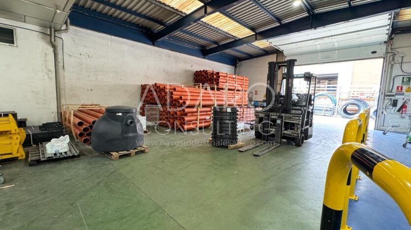 Nave Industrial en Alquiler en Leganés de 1.427 m²