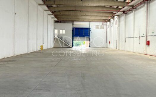 Nave Industrial en Alquiler en Alcalá de Henares de 1.015 m²