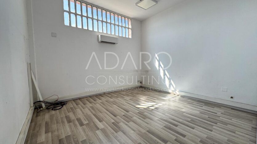 Nave Industrial en Alquiler en Alcalá de Henares de 1.015 m²