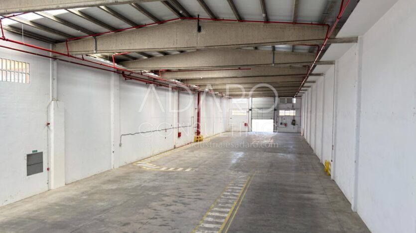 Nave Industrial en Alquiler en Alcalá de Henares de 1.015 m²