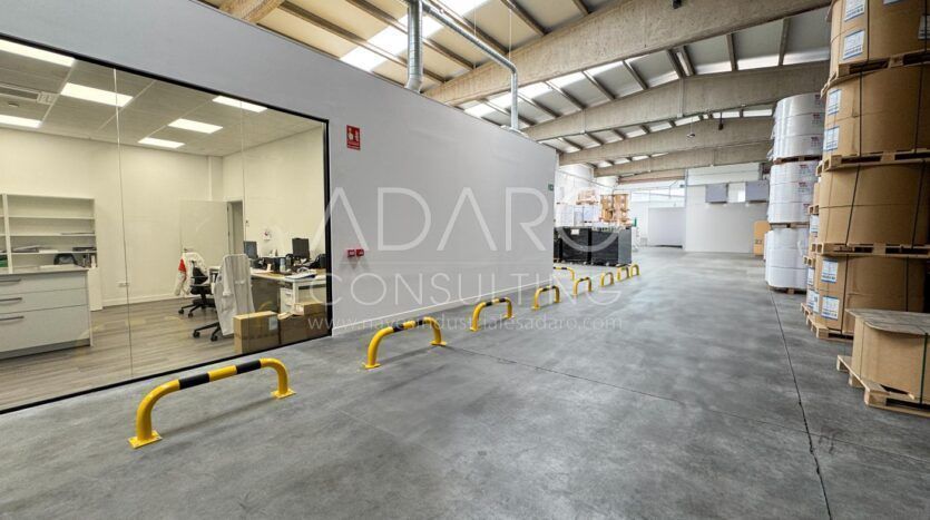Nave Industrial en Alquiler en Alcalá de Henares de 1.620 m²