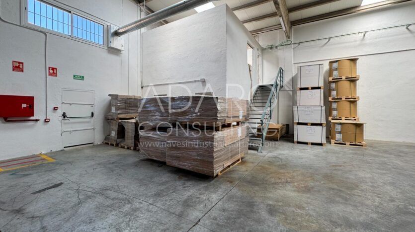 Nave Industrial en Alquiler en Alcalá de Henares de 1.620 m²