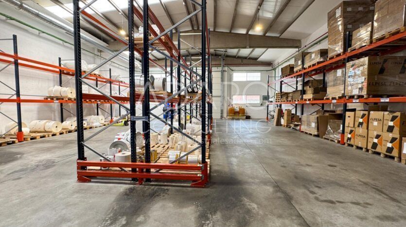 Nave Industrial en Alquiler en Alcalá de Henares de 1.620 m²