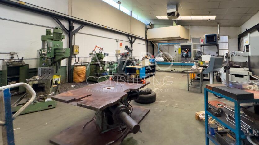 Nave Industrial en Venta en Torrejón de Ardoz de 1.038 m²