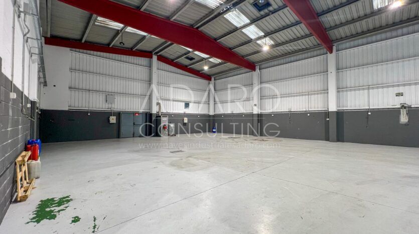 Nave Industrial en Alquiler en Torrejón de Ardoz de 841 m²