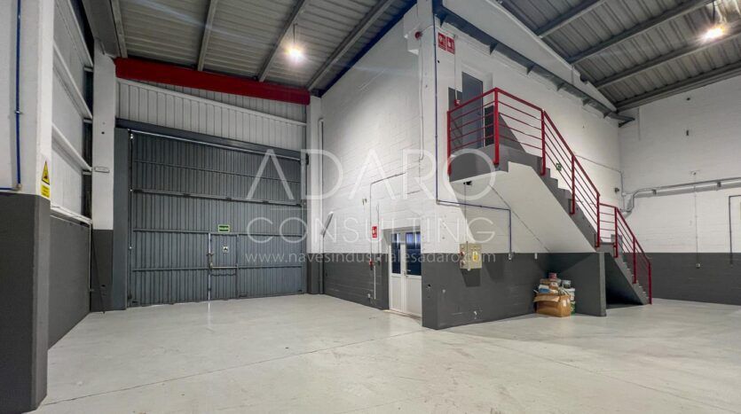 Nave Industrial en Alquiler en Torrejón de Ardoz de 841 m²
