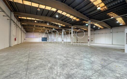 Nave Logística en Alquiler en Coslada de 2.524 m²