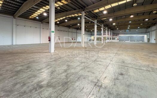 Nave Logística en Alquiler en Coslada de 2.524 m²