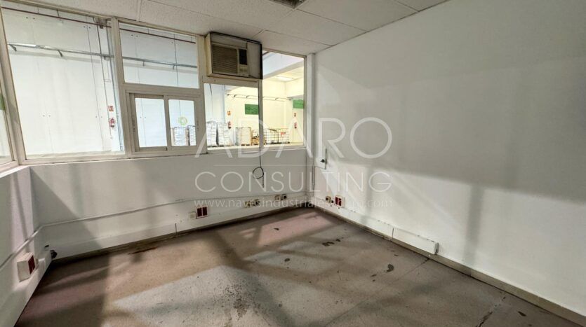 Nave Logística en Alquiler en Coslada de 2.524 m²