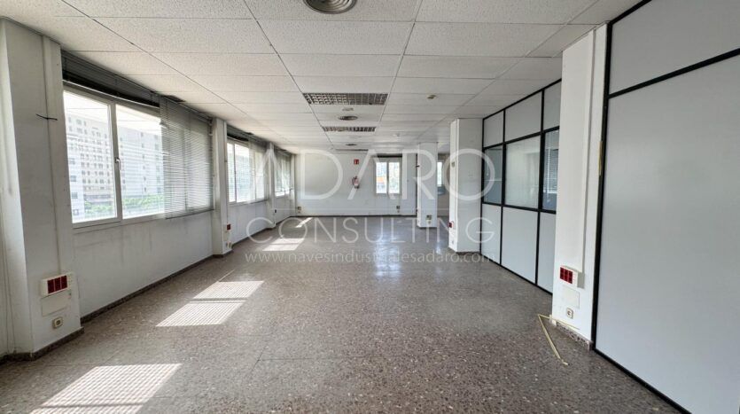 Nave Logística en Alquiler en Coslada de 2.524 m²