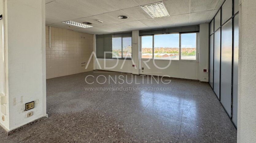 Nave Logística en Alquiler en Coslada de 2.524 m²
